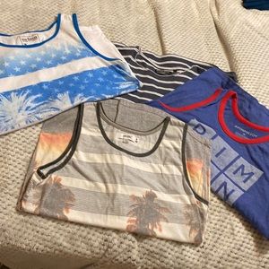 💙💙 lot of 4💙 mens tank tops size medium